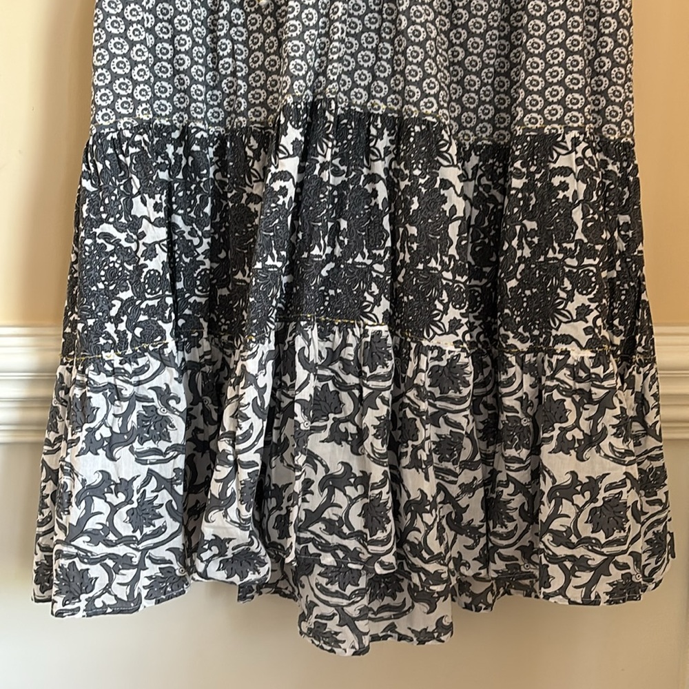 NWT Chelsea & Theodore Gray & White Patterned Sleeveless Tiered Midi Dress 3X/3T - Picture 3 of 11